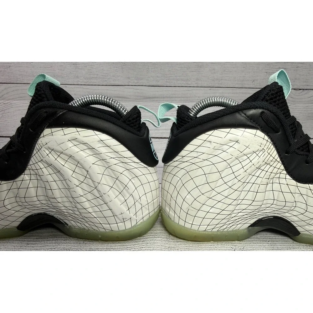 Nike Little Posite One Foamposite Platinum Tint‎ Warped Grid Sz 4.5 Y CW1596-005 - Picture 6 of 9